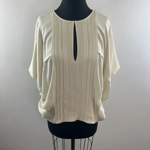 DVF Diane Von Furstenberg Ivory Pleated Blouse Silk Keyhole Neck Size M Medium - Picture 2 of 11